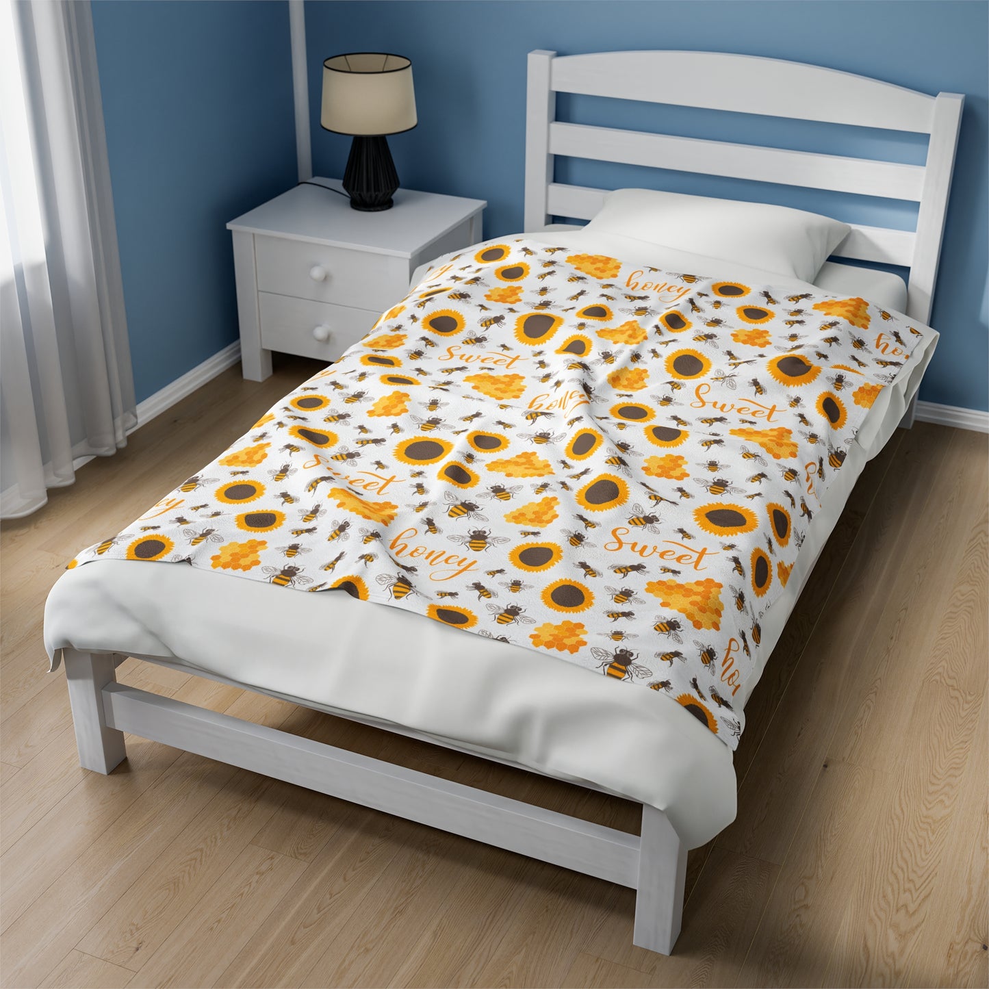 Honey Plus Co | Honey Bee Plush Blanket Style 4