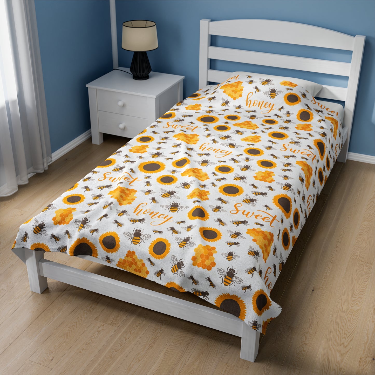 Honey Plus Co | Honey Bee Plush Blanket Style 4